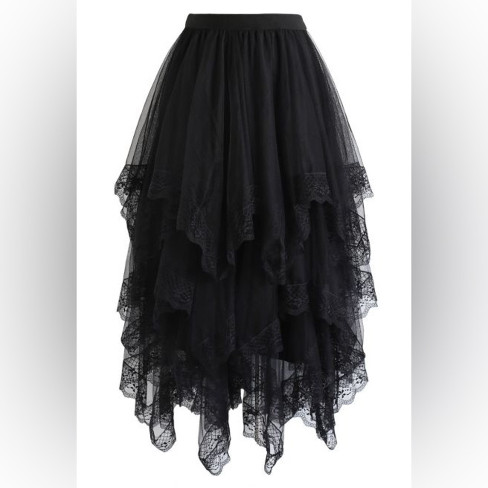 Chicwish LACE HEM ASYMMETRIC LAYERED TULLE SKIRT IN BLACK
